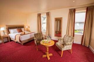 Отель Hodson Bay Hotel Атлон Двухместный номер с 1 кроватью или 2 отдельными кроватями-1